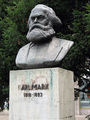 Marx-Denkmal Strausberger Platz Berlin.jpg